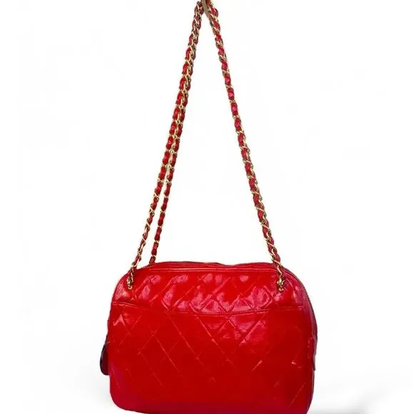 CHANEL Vintage CC Logo Shoulder Purse